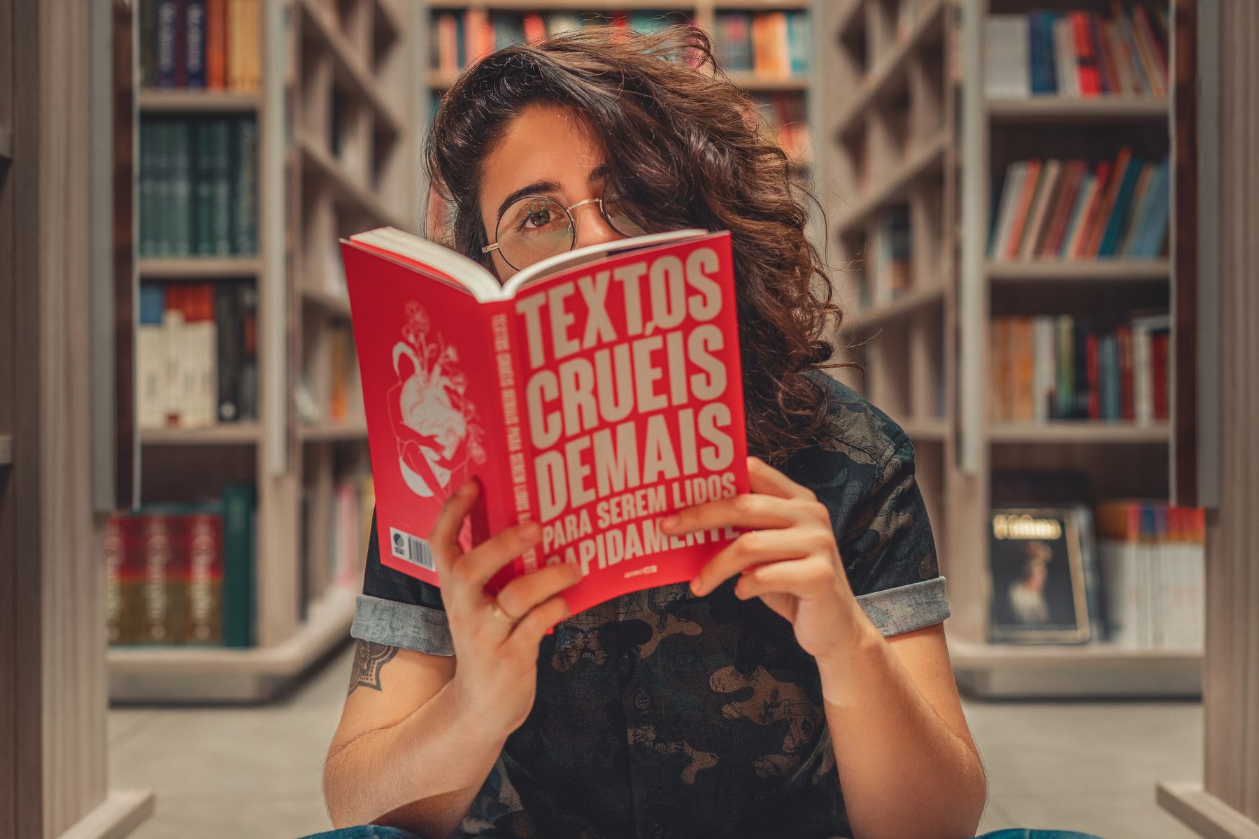 Fotografia ilustrativa para a leitura: Leitura e autoconhecimento: conheça a proposta do clube Ônix